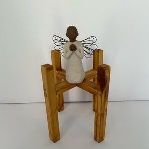 Willow Tree by Susan Lordi “Angel of the Spirit “ 2001 Praying Angel Figurine